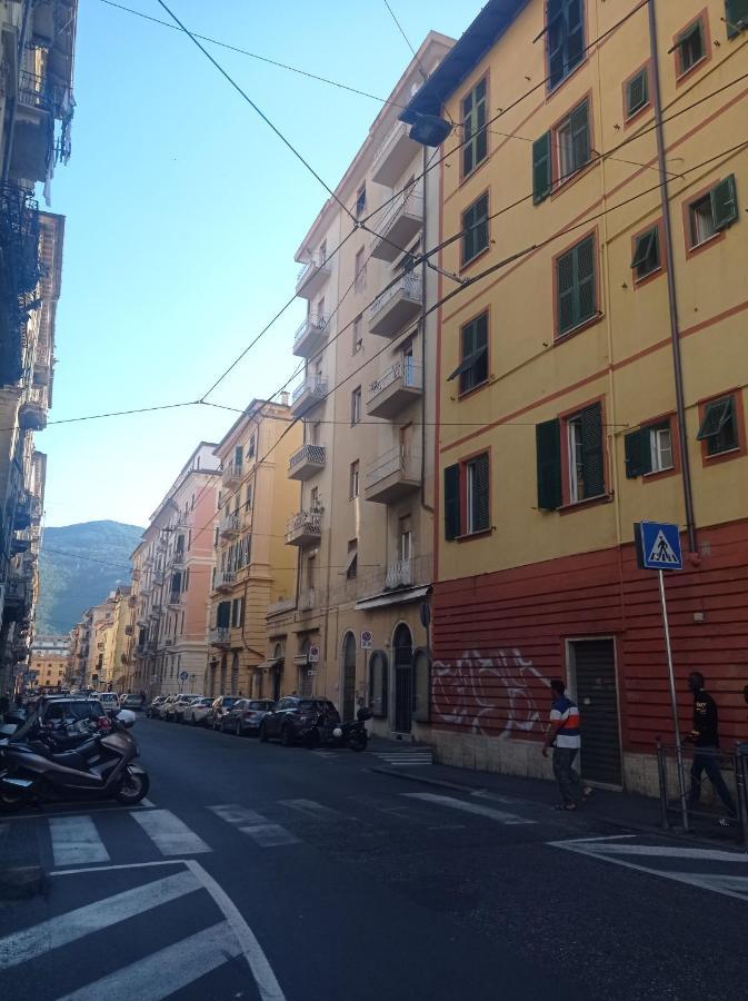 A La Gare Apartamento La Spezia Exterior foto
